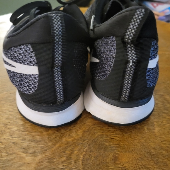 Nike Zoom Strike Womens  Running shoes sz 8.5 - Picture 3 of 7